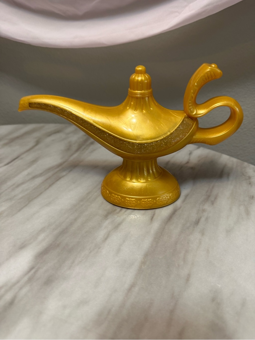 Disney Aladdin Magic Lamp Gold Toy Collectible Disney Franchise Aladdin Theme